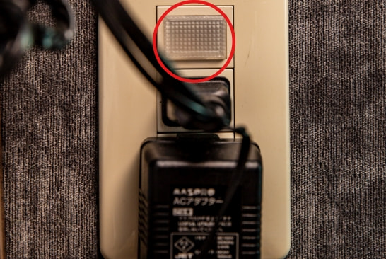 Connecting external 100 V power supply