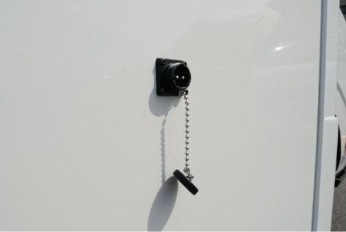 外部100V充電口
