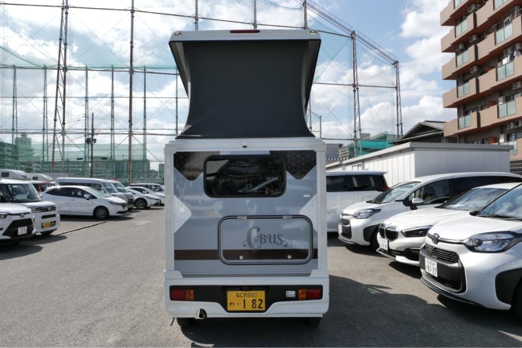 ポップアップテント背面